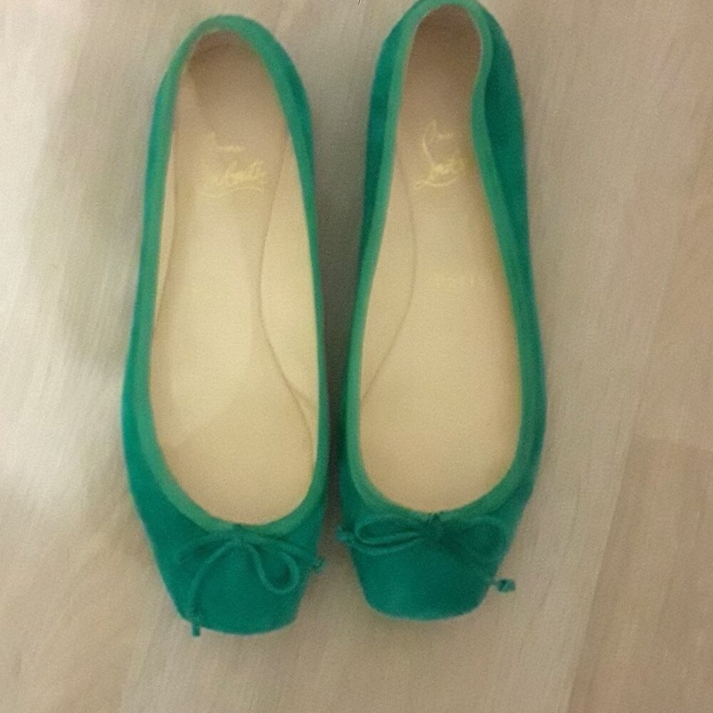 RARE Christian Louboutin green ballet flats Rosella square toe 37 or 7